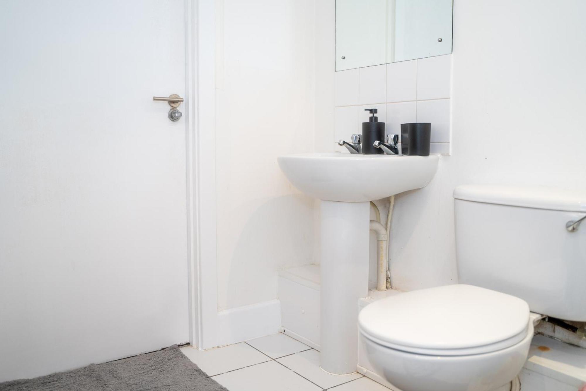 Cozy 1 Bed In Canary Wharf - Near Excel & Greenwich With Gym Acces Лондон Екстер'єр фото